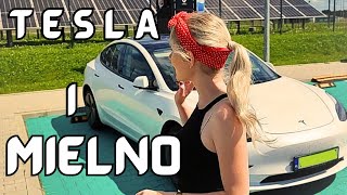 TESLA NA PLAŻY 🚕😎 waKACje w Mielnie [upl. by Steffy]