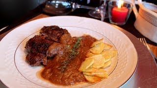 Carrilleras de cerdo con salsa española  Pork Cheeks with Gravy [upl. by Zolner803]