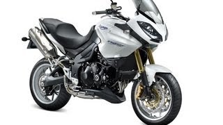 2007 Triumph Tiger 1050 brief review [upl. by Roland201]