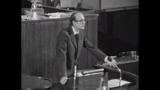 Valéry Giscard dEstaing annonce le changement dheure en 1973 [upl. by Bullen556]