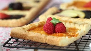 Crostata con marmellata e frutta fresca [upl. by Lanie971]