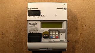 Inside a smart meter and the REAL problem with them [upl. by Delahk55]