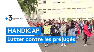 Des élèves en situation de handicap réalisent une chanson sur la tolérance [upl. by Langan386]