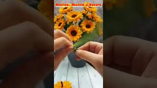 HERMOSOS 🌻 GIRASOLES🌻 HECHOS CON LIMPIAPIPAS Decoración para tu HOGAR en Minutos [upl. by Neztnaj]