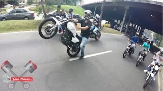 Piques De Moto En La Autopista Stunt Medellin  ToroMotos [upl. by Nason]