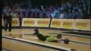 Hilarious bowling accident on PBA bowling Mike Machuga flop [upl. by Accem]