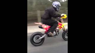 Stomp 140cc pitbike on 4 laner Belfast [upl. by Wendi]