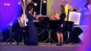 Mónica Naranjo en la Gala Especial de Malú  24 Diciembre Anuncio [upl. by Yonit]