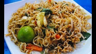 Resipi MAGGI Goreng Mamak Malaysian Street Food  Fried MAGGI Noodle  Yummy Quick EasyIndian Style [upl. by Dirfliw229]