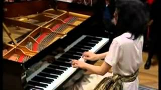 Mozart sonata in C K545 2nd mov Mitsuko Uchida Piano [upl. by Rellia]