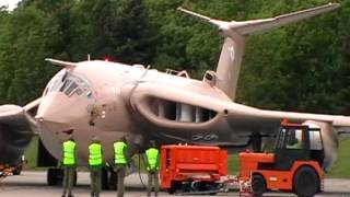 Handley Page Victor XM715 Start up amp Fast taxi run [upl. by Ettenal31]