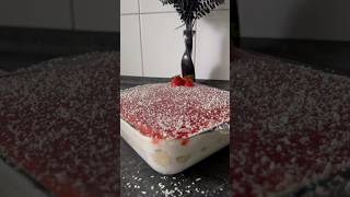 Spagetti Eis Cake nobake food foodlover dessert cake youtubeshorts shortvideo video fyp [upl. by Gnirps]