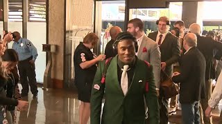 Oklahoma Sooners Football team arrives in San Antonio ahead of Valero Alamo Bowl [upl. by Ahtinak653]