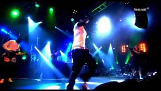 Akon  Mama Africa live in london [upl. by Killoran]