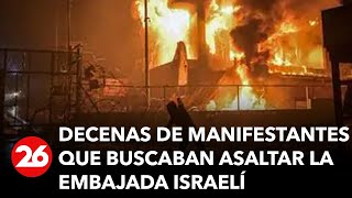 Miles de personas intentan incendiar la Embajada de Israel en Jordania [upl. by Sedgewick]