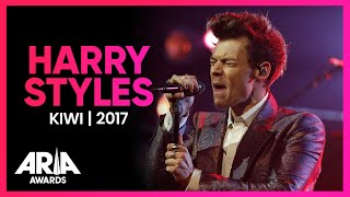 Harry Styles Kiwi  2017 ARIA Awards [upl. by Bruckner]