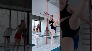 Moje pierwsze zajęcia pole dance 💃👀🪽poledance [upl. by Pattani]