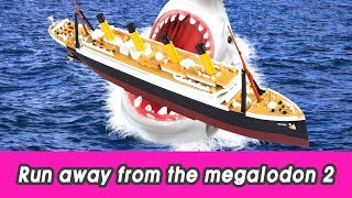 EN Run away from the megalodon 2 animals animation animals for kids collectaㅣCoCosToy [upl. by Lehacim492]