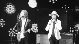 Beck  Where Its At w Prince Bowie Chic Kraftwerk KROQ XMAS The Forum CA 121116 [upl. by Ybsorc]