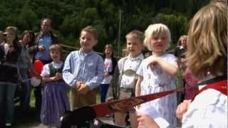 Kindergruppe singt für Brautpaar  Hochzeitsvideo [upl. by Schonthal]