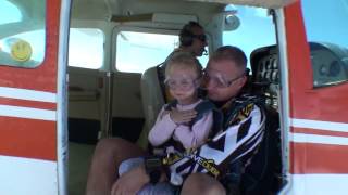 Dad skydiving with 5 years old daughter [upl. by Kassab]