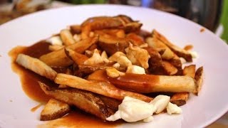 Comment faire de la poutine maison  Recette 1  Cooking with Mira [upl. by Iamhaj89]