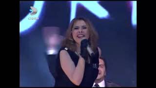 Nilüfer ve Gripin  Yolcu Yolunda Gerek Beyaz Show 08012010 [upl. by Annotahs843]