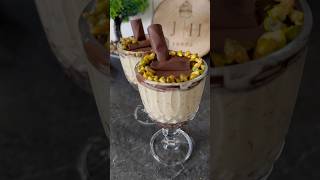 Dubai Schokolade Dessert dubaichocolate chocolate food foodlover dessert shortvideo shorts [upl. by Felice979]