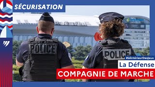 Compagnie de marche à La Défense  àlintérieurDesJeux [upl. by Oicul]