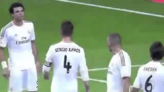 A fight between Benzema and pepe [upl. by Pegasus734]