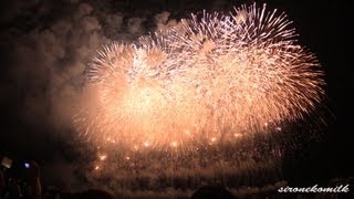 能代の花火大会 Akita Japan Noshiro Fireworks Festival 2013 Closing Show フィナーレ 800mフルワイドスターマイン 秋田夏まつり [upl. by Kevin]