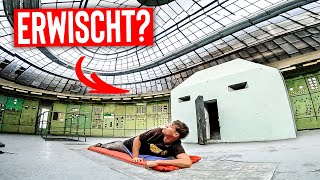 MINIBUNKER in gigantischer SCHALTZENTRALE gefunden  Wir müssen uns verstecken🐕 [upl. by Arnold250]