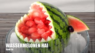 HowTo WASSERMELONE N HAI selbst schnitzen coole Deko für die Bowle  oder den Obstsalat [upl. by Sitoiganap]