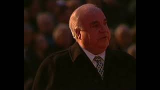 Großer Zapfenstreich für Helmut Kohl 17101998 [upl. by Scharaga]