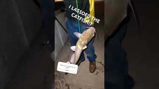 Lassoed a channel catfish fishing animals sportfishing catfishing [upl. by Anelrad]