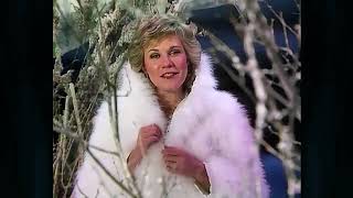 Anne Murray  Snowbird The Muppet Show 1980  stereo [upl. by Leibrag472]