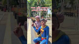 Gara gara pegang patung saat foto kreatif comedy lucu tips hiburan shortvideo [upl. by Gonsalve]