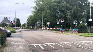 Doetinchem spoorwegovergangrailroad crossing NL [upl. by Aissac392]