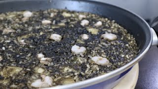 ARROZ NEGRO CON SEPIA Y GAMBAS [upl. by Atinej94]