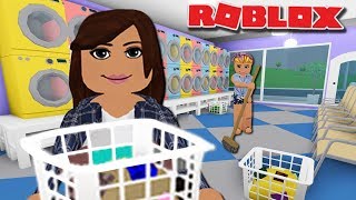 FIRST DAY WORKING AT THE LAUNDROMAT  Bloxburg [upl. by Aissilem794]