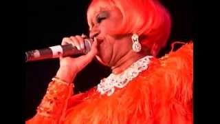 CELIA CRUZ  Que le den candela [upl. by Hanikahs250]