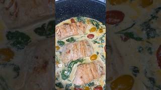 🔵 RECETTE  SAUCE SAUMON ÉPINARDS PARMESAN fish recipe shorts italy food asmr cheese [upl. by Ecneralc]