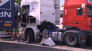 Parkeerplaatsen te duur voor OostEuropese truckers [upl. by Ecallaw]