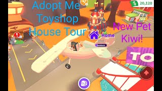 Adopt Me Update New Kiwi Pet amp Toy Shop House Tour Hatching A Pet From Lures [upl. by Sherl646]