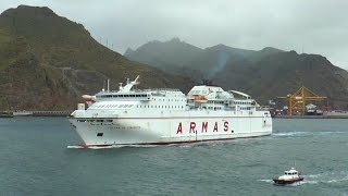 Armas Ferry arriving at Santa Cruz de Tenerife  VOLCAN DE TIMANFAYA  27022015 [upl. by Lleval]