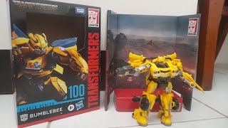 UNBOXING AND FIRST IMPRESSION  Transformers Studio Series 100 Deluxe Class ROTB Bumblebee [upl. by Kcirted390]