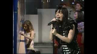 Björk  Pagan Poetry and Generous Palmstroke live on Japanese TV 2002 [upl. by Ylrebma]