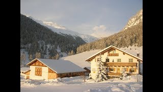 Urlaub auf dem Bauernhof in Südtirol  Roter Hahn InnerGlieshof in Matsch [upl. by Mattie707]