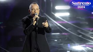 Sanremo 2024  Eros Ramazzotti canta quotTerra promessaquot [upl. by Ire]