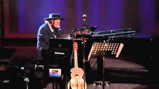 Vinicio Capossela  Ovunque proteggi  Musicultura 2015 [upl. by Kimberley805]